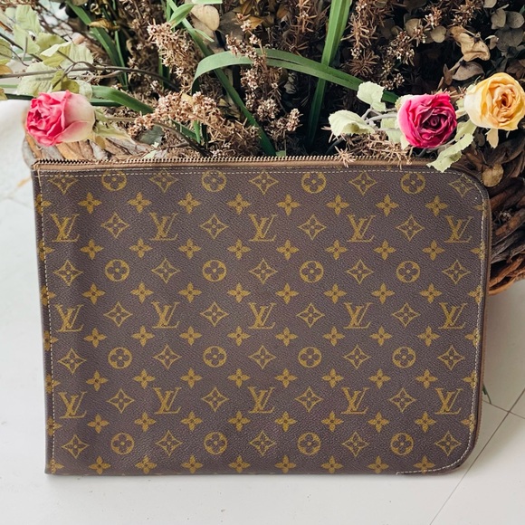LOUIS VUITTON LAPTOP CASE AWESOME - Picture 1 of 2